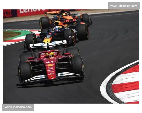 皮亚斯特里闪电起步领跑,勒克莱尔极速破 200kmh:2025 奥地利站速度盛宴 皮亚斯特里闪电起步领跑,勒克莱尔极速破 200kmh:2025 奥地利站速度盛宴