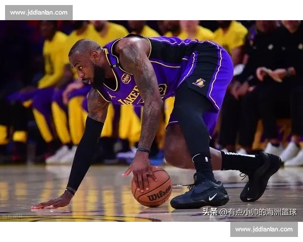 湖人vs强敌巅峰对决詹姆斯领衔新赛季焦点之战全美瞩目关键一役